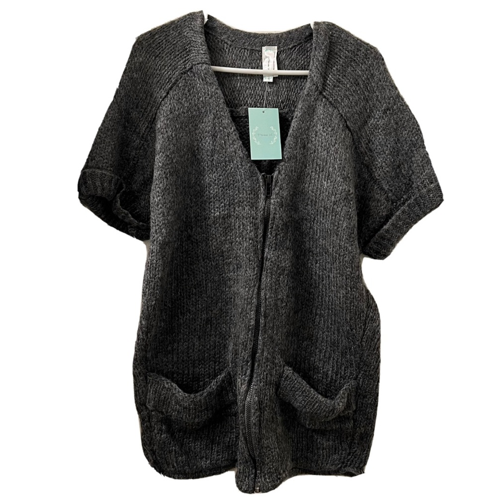 3/$15 Mintee 16 Short Sleeve Cardigan with Zipper Junior Size Large